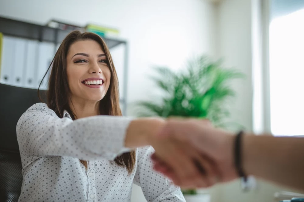 برای جذاب شدن، سیگنالهای متناقض بفرستید