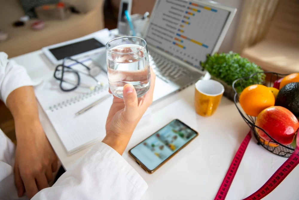 آب الکترولیت دار 