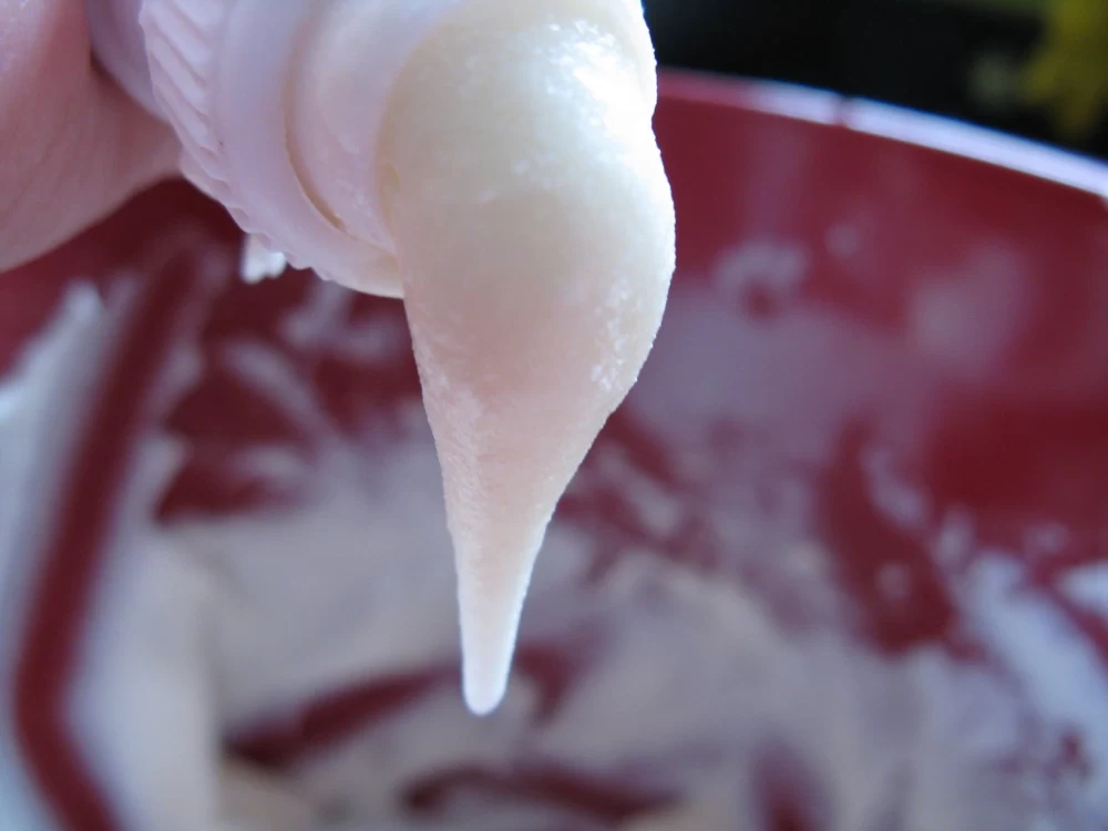 نرم کردن چسب خشک شده