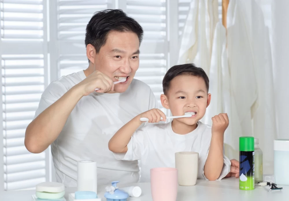 فرق خمیر دندان کودک و بزرگسال