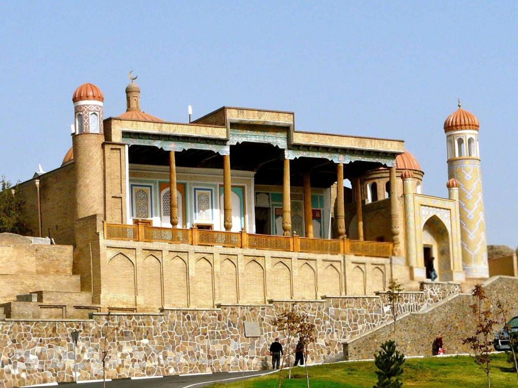 کاخ خدایار خان؛
