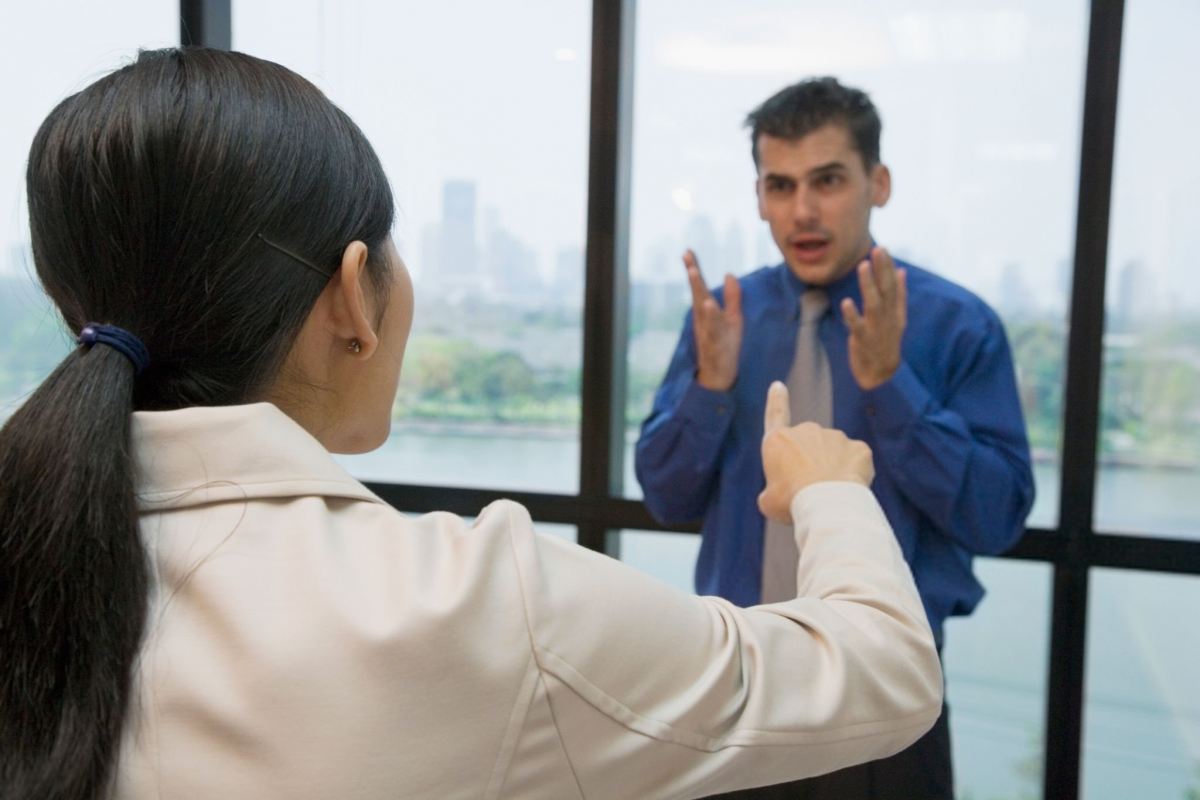 مقابله با تحقیر در محل کار