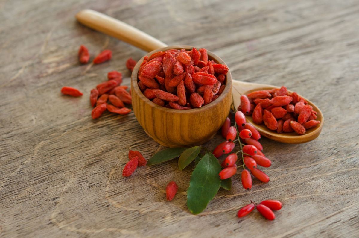 فواید زرشک برای پوست