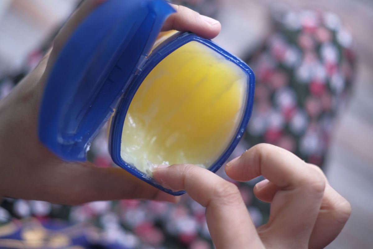 وازلین و ترکیب شیمیایی آن 