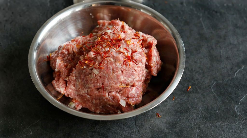 طرز پخت کباب کوبیده بازاری بدون ریختن از روی سیخ
