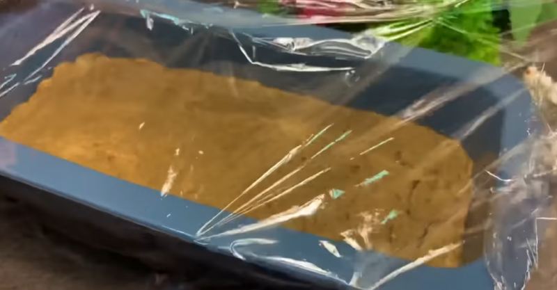 طرز تهیه حلوا شکری خوشمزه با مغز تخمه آفتاب گردان بدون آرد و کره