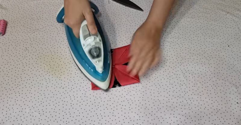 آموزش دوخت دستگیری و زیر لیوانی با ۱۰ سانت پارچه