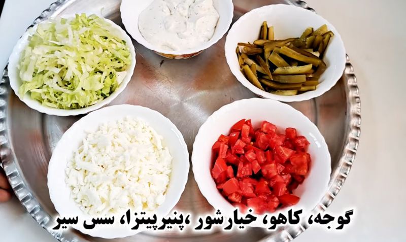 ایده شام فوری و کم هزینه با نان تورتیلا؛ آموزش ساندویچ رپ رستورانی