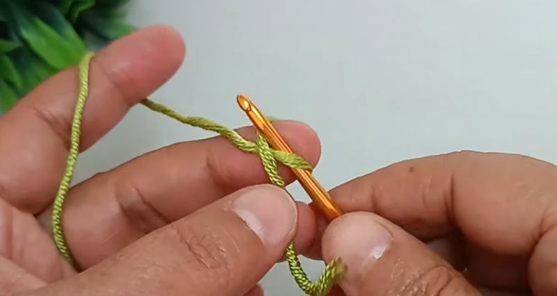 راز لبه های صاف و بدون تاب خوردگی در قلاب بافی؛ تکنیک بافت روی زنجیره پایه