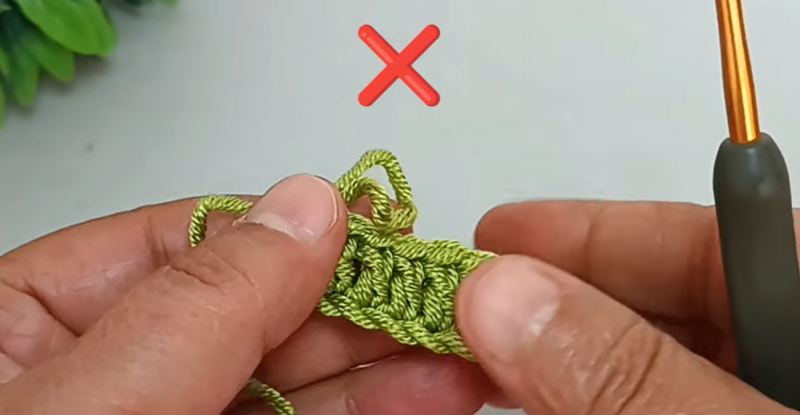 راز لبه های صاف و بدون تاب خوردگی در قلاب بافی؛ تکنیک بافت روی زنجیره پایه