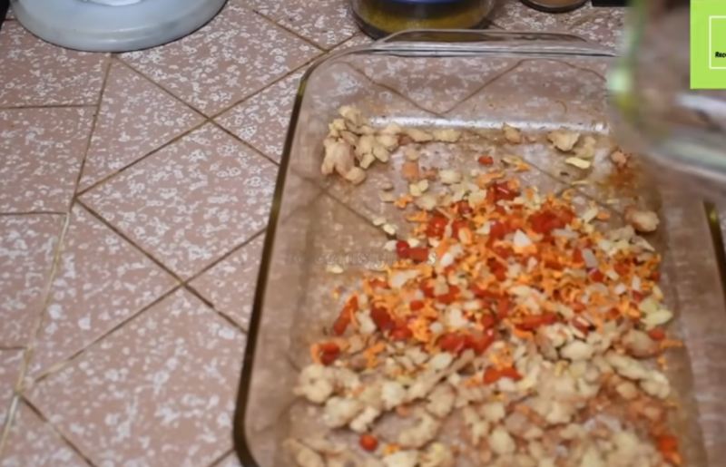 طرز تهیه پودر عصاره مرغ خانگی برای انواع سوپ، خورش و غذاها