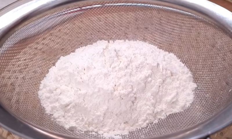 طرز تهیه کیک سریع و آسان با سیب و گردو بدون نیاز به فر