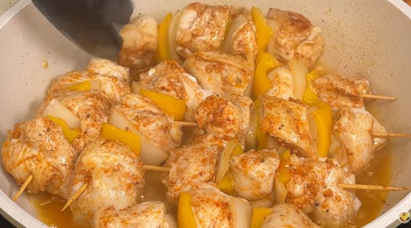 طرز تهیه جوجه کباب مخصوص بدون نیاز به زغال و منقل