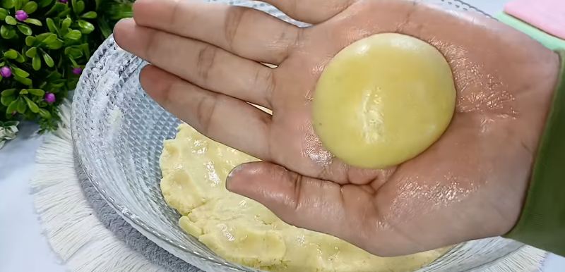 طرز تهیه شیرینی ساده و فوری در ۱۰ دقیقه بدون کره و شیر