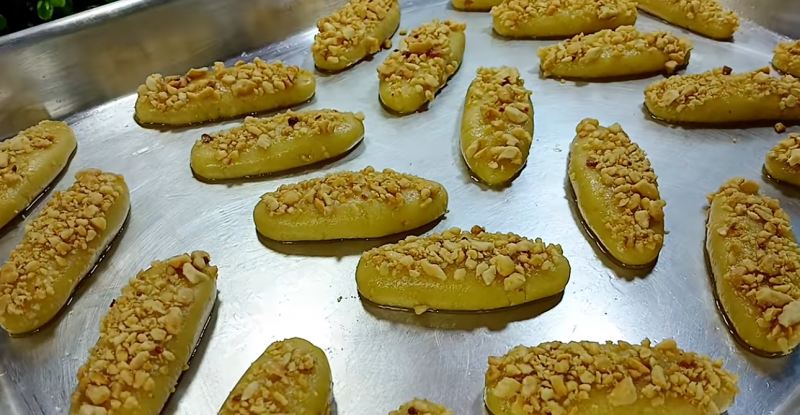 طرز تهیه شیرینی ساده و فوری در ۱۰ دقیقه بدون کره و شیر