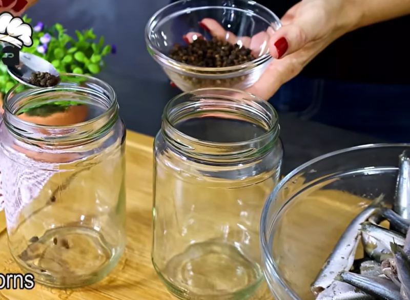بهترین روش نگهداری از برنج برای حشره نزدن / تا ۲۰ سال برنج را تازه نگهدارید