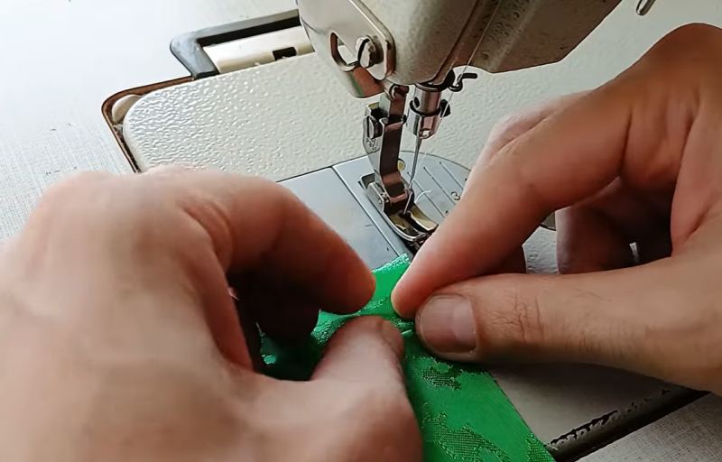 ترفند چین کش کردن آسان پارچه با سوزن ته گرد و موچین