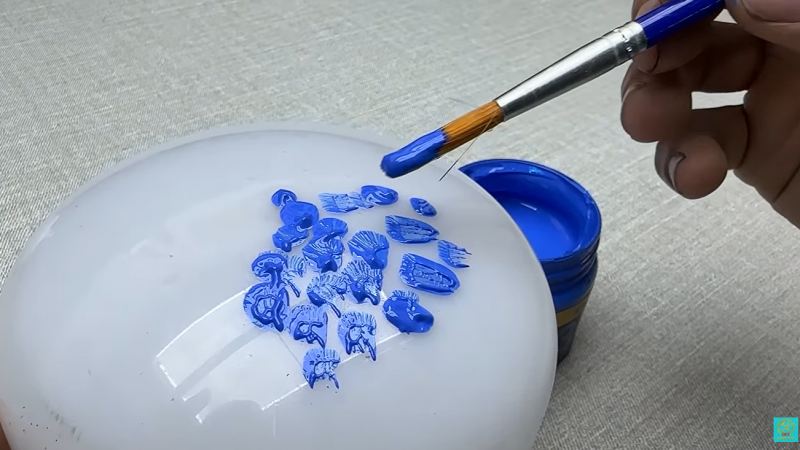 تبدیل لامپ های سوخته به وسایل دکوری هنری