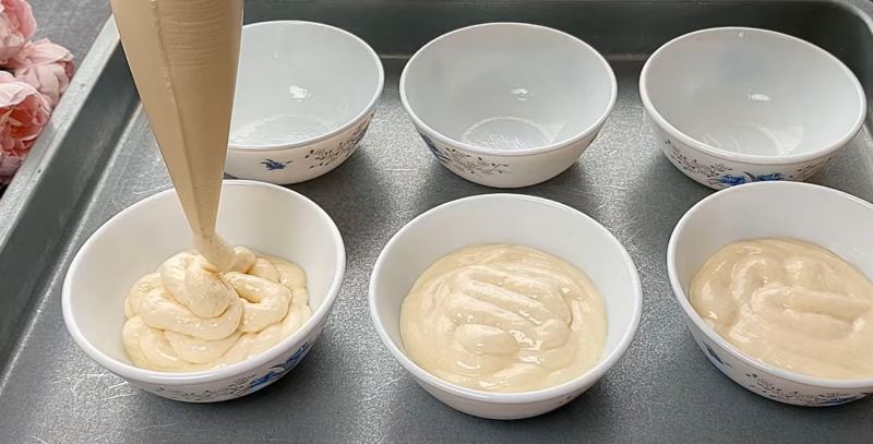 طرز تهیه مینی کیک کاسه ای اقتصادی برای چای عصرانه