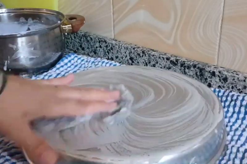 راهنمای گام به گام ساخت صابون جامد خانگی با روش جوشاندن در آب