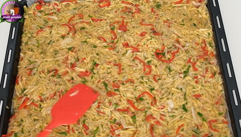 طرز تهیه رولت سیب زمینی و سبزیجات؛ یک وعده شام آسان