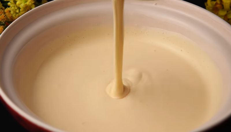 طرز تهیه کیک سیب و دارچین سریع و خوشمزه با آرد و ماست