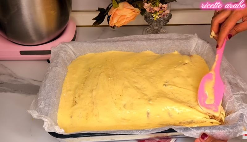 طرز تهیه پای سیب سریع و ارزان با بیسکوییت و سیب