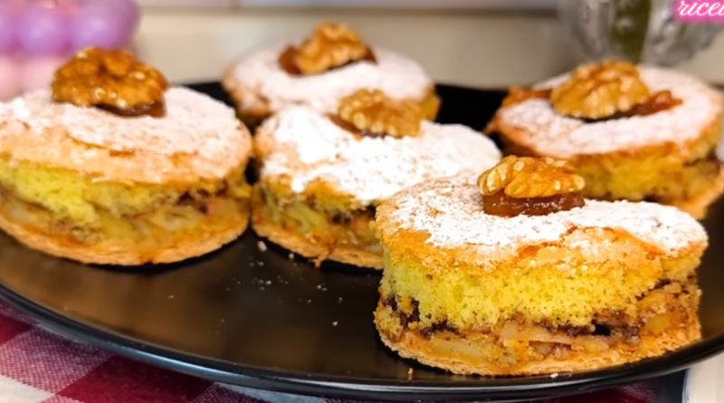 طرز تهیه پای سیب سریع و ارزان با بیسکوییت و سیب