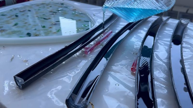 آموزش گام به گام ساخت میز جلو مبلی رزینی با گل های خشک طبیعی