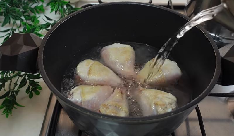 طرز تهیه فاسولیه خوراک لوبیا سفید لعاب دار ترکی