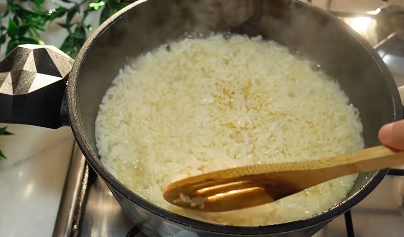 طرز تهیه فاسولیه خوراک لوبیا سفید لعاب دار ترکی