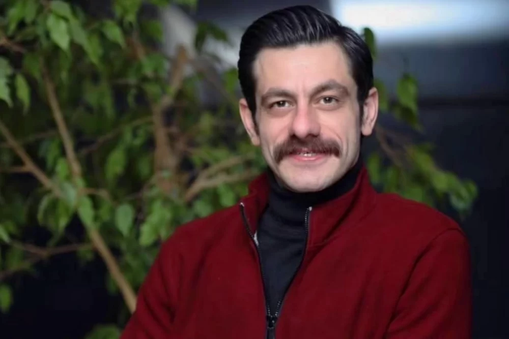 بازیگران سریال شیش ماهه مهران مدیری ؛ فهرست کامل اسامی و تصاویر