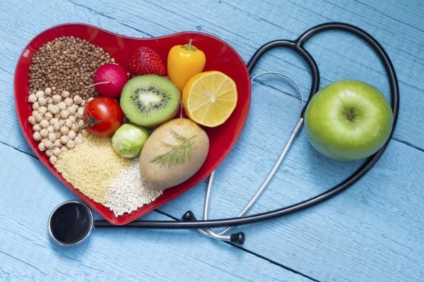 لیست نوشیدنی ها و مواد غذایی مفید برای کاهش فوری چربی خون