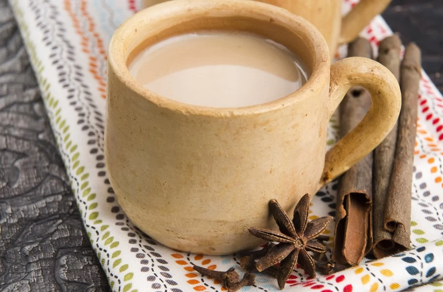 طرز تهیه چای کرک به سبک عربی؛ فوری و راحت با طبع گرم و طعم عالی