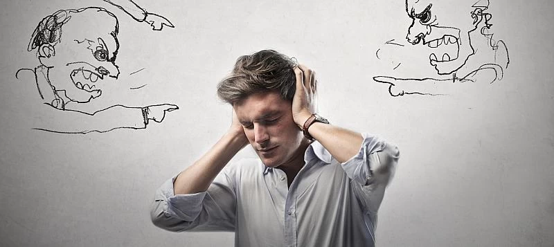 چگونه نسبت به شوهر خود حساس نباشیم؛ راهکارهایی برای رهایی از شک و بدبینی