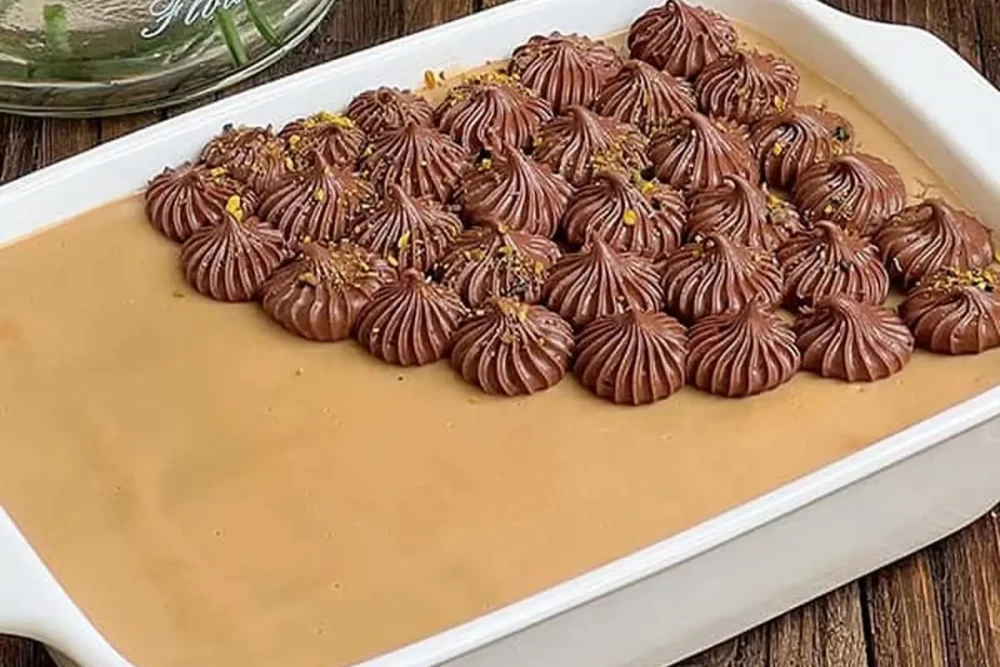 طرز تهیه دسر نسکافه ای با بیسکوییت مناسب روزهای گرم تابستان