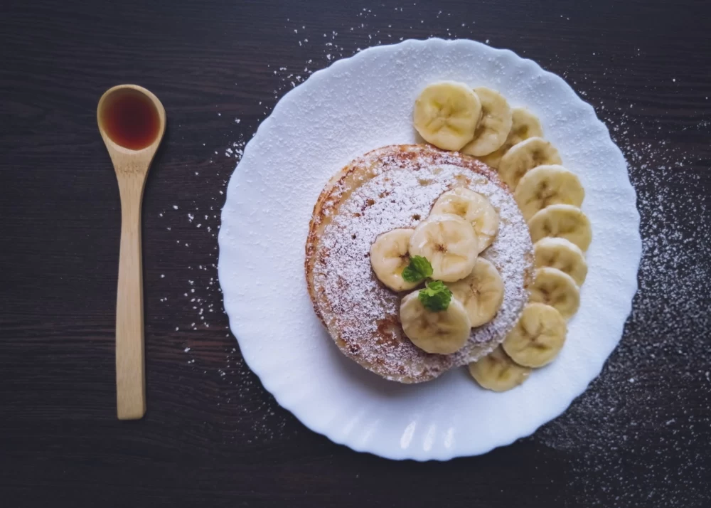 مراحل تهیه پنکیک موزی