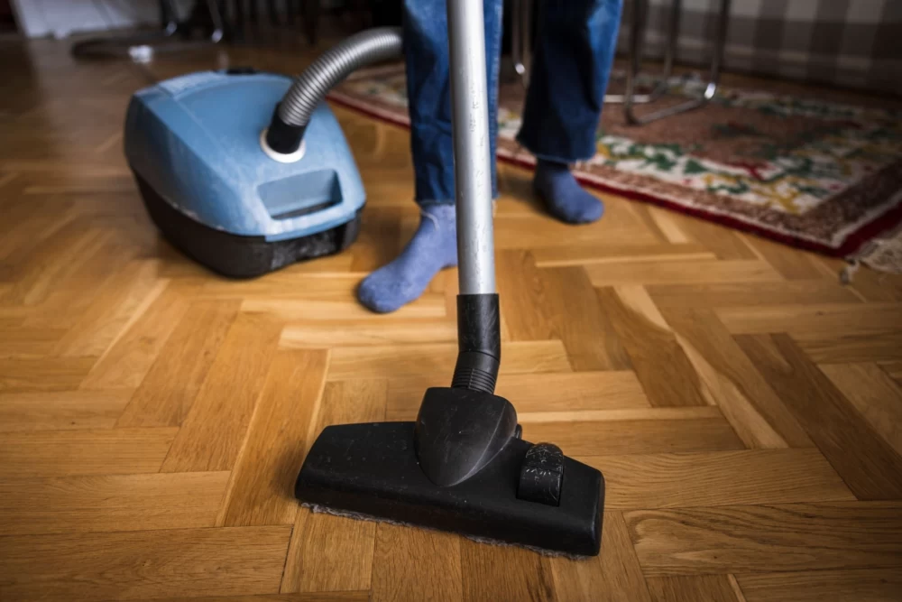 تمیز کردن جاروبرقی