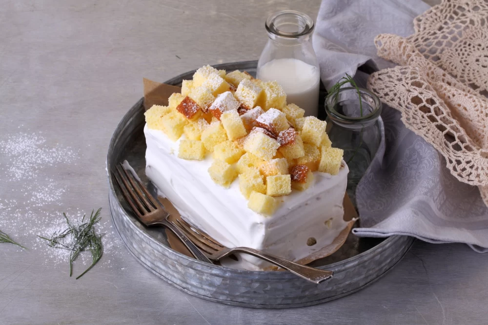 مراحل تهیه کیک شیرخشک