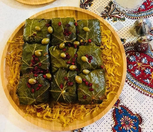 سس دلمه برگ مو