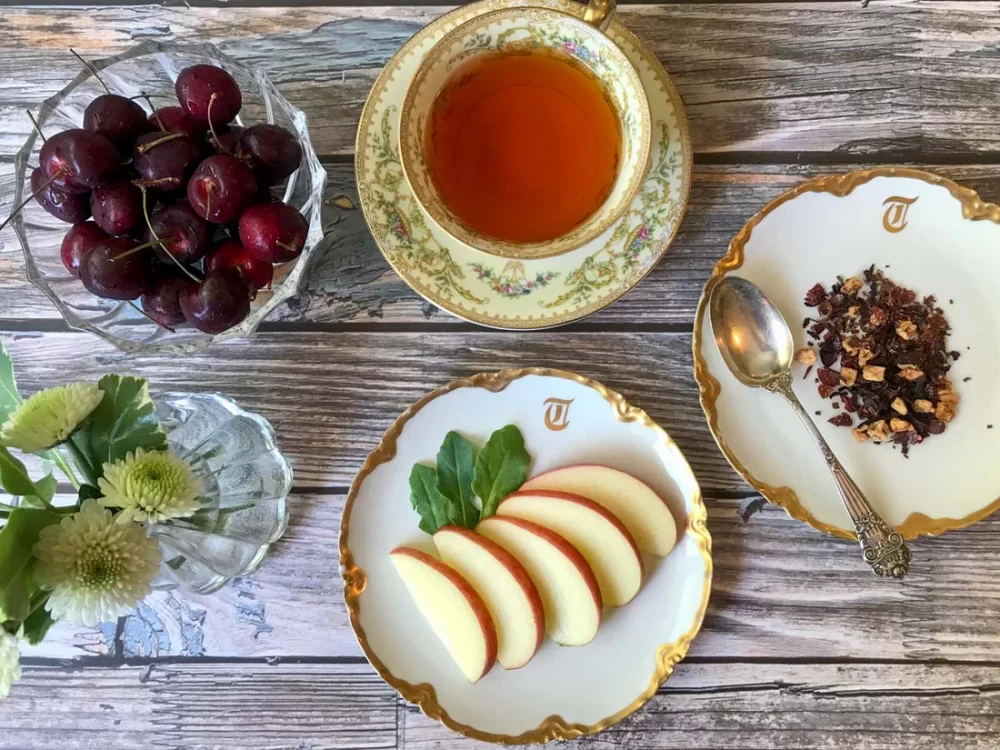 چای با طعم میوه های خشک شده