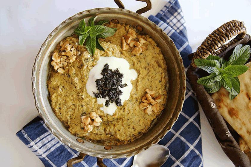 طرز تهیه کشک بادمجان؛ سه دستور پخت ساده و خوشمزه