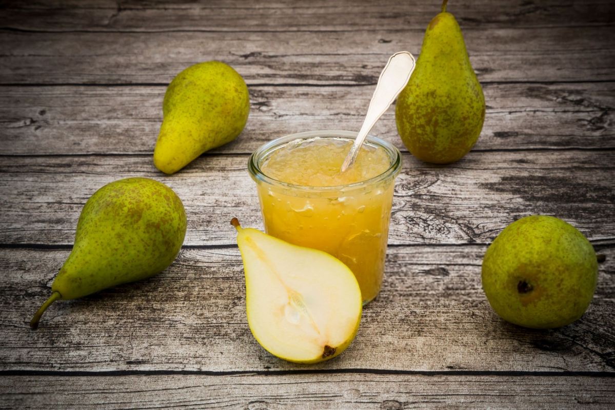 مربای گلابی با زعفران و گلاب