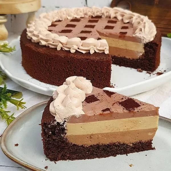 چیز کیک چند کالری دارد ؟