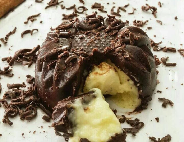 طرز تهیه فرنی شکلاتی