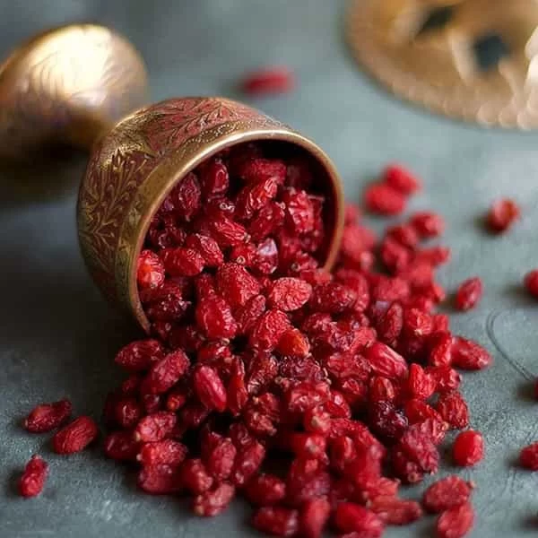 روش صحیح تفت دادن زرشک