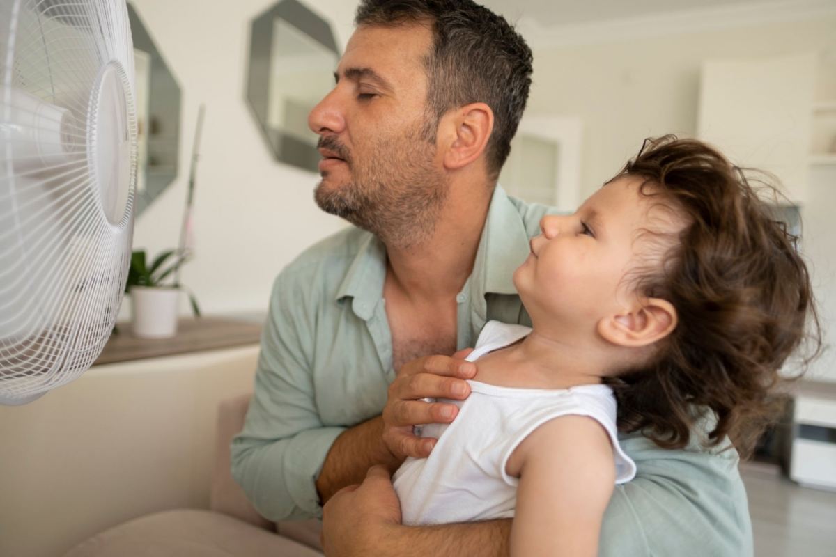 آیا باد پنکه برای نوزاد ضرر دارد؟