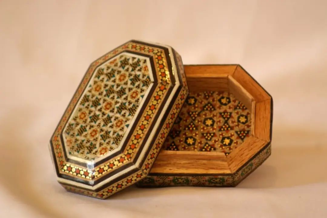خاتم کاری چیست؟