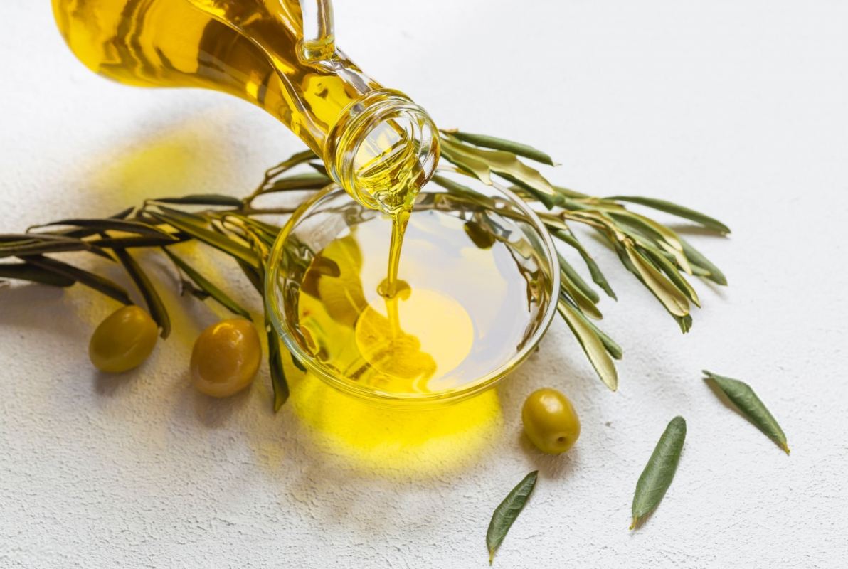 بهترین روغن برای چاقی صورت