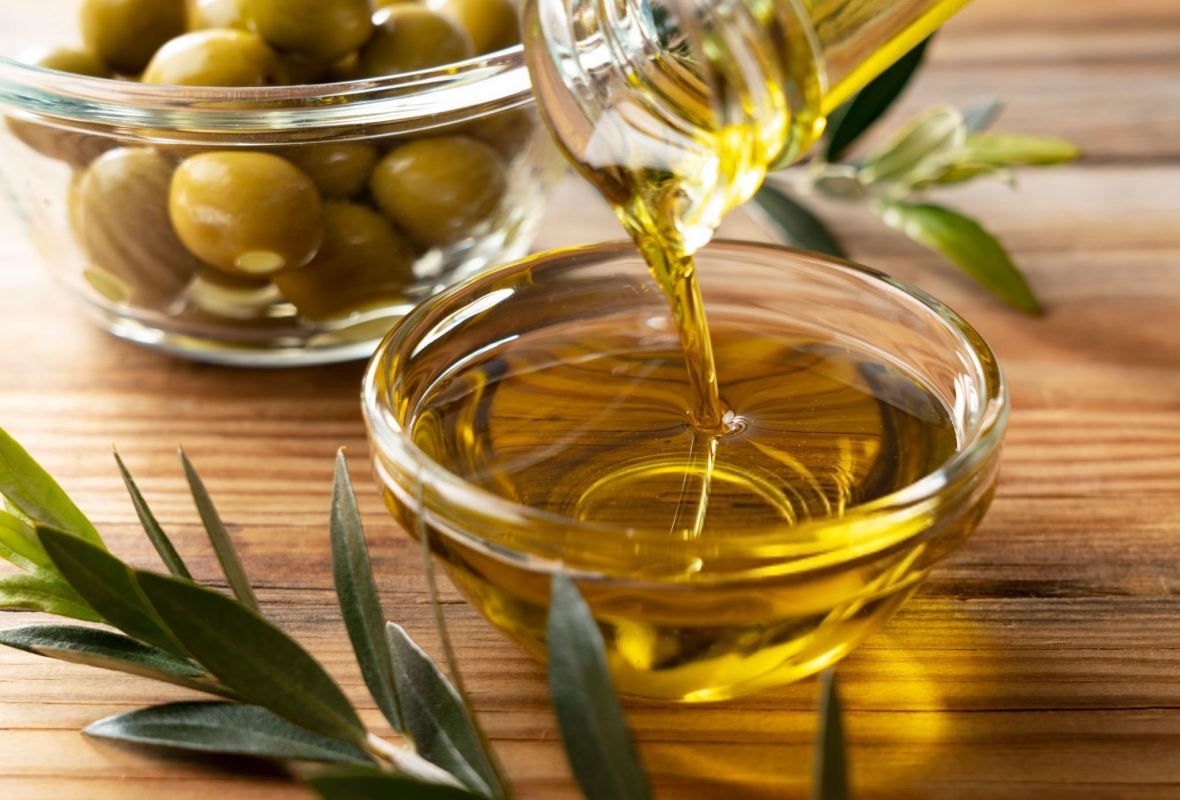 بهترین روغن برای لک قهوه ای صورت